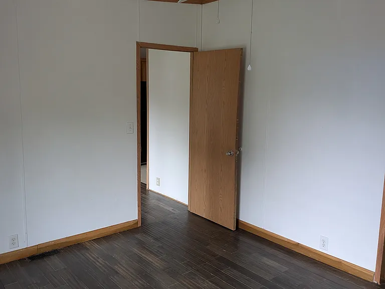 64 Rosebud Ave — Photo 13