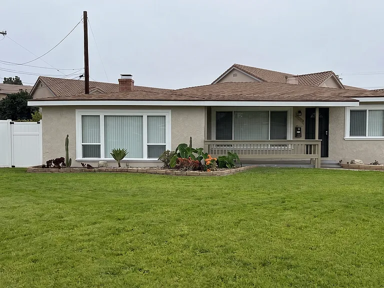 15552 Cornuta Ave — Photo 1