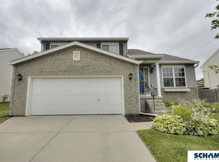 7514 N 108th St, Omaha, NE 68142
