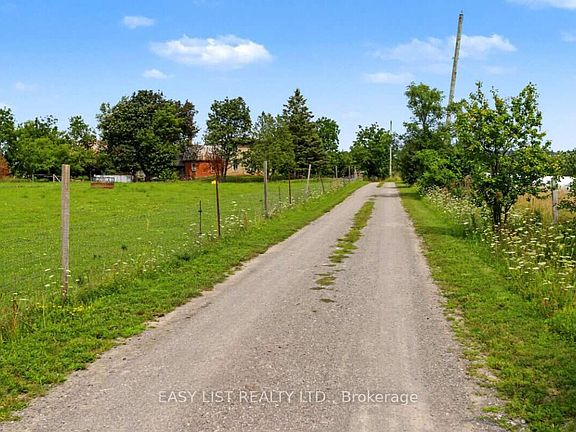 5th image of 534 Cedar Glen Rd