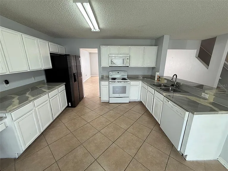 707 Battery Pointe Dr — Photo 6