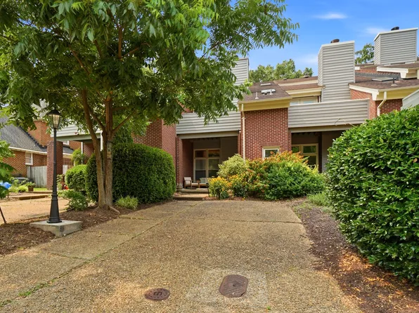 351 Pender Ct, Norfolk, VA 23517