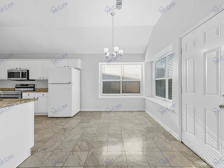 1403 Marblecrest Dr — Photo 13