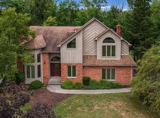 550 Hall Rd, Elma, NY 14059