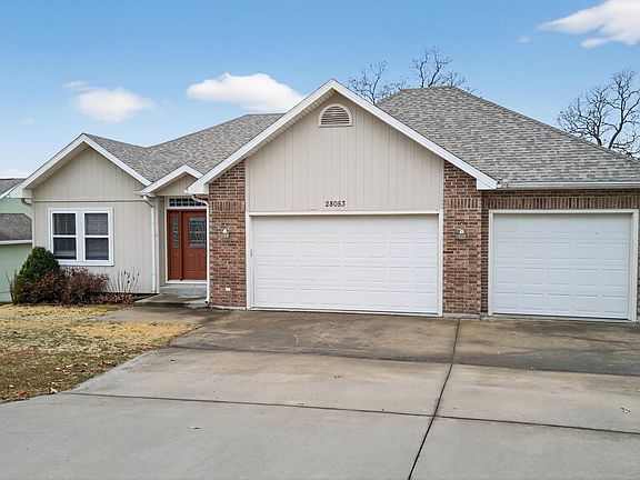 2nd image of 28053 Saddle Rd