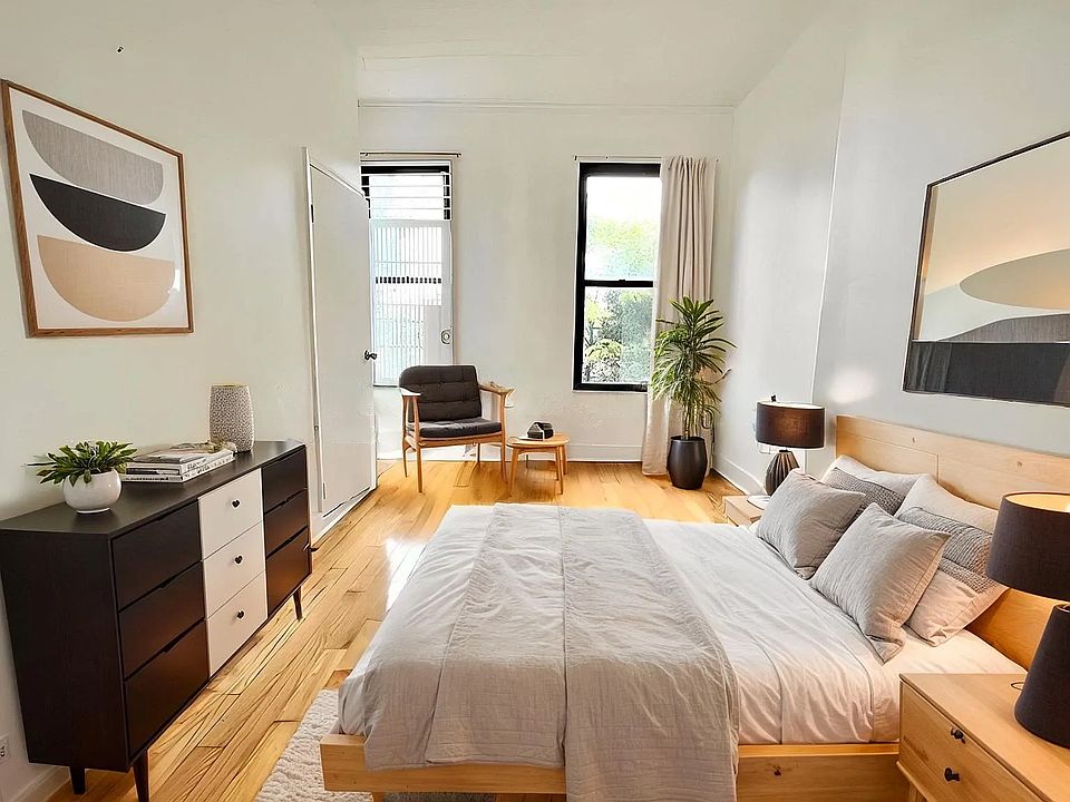 1st image of 367 Menahan St APT 3L