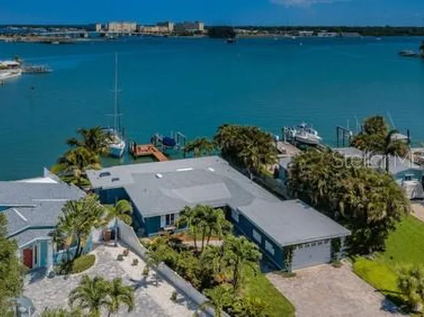 14223 E Parsley Dr, Madeira Beach, FL 33708