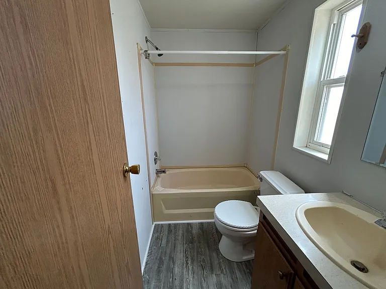 1315 S Federal Blvd #3 — Photo 42