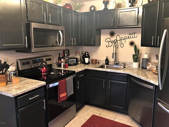 2nd image of 6655 N Canyon Crest Dr