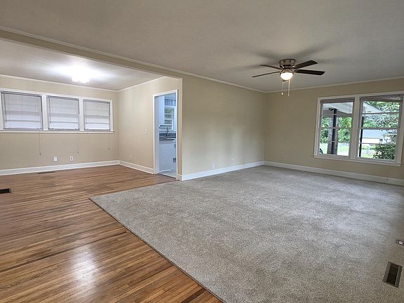 4th image of 1801 W Oakland Ave