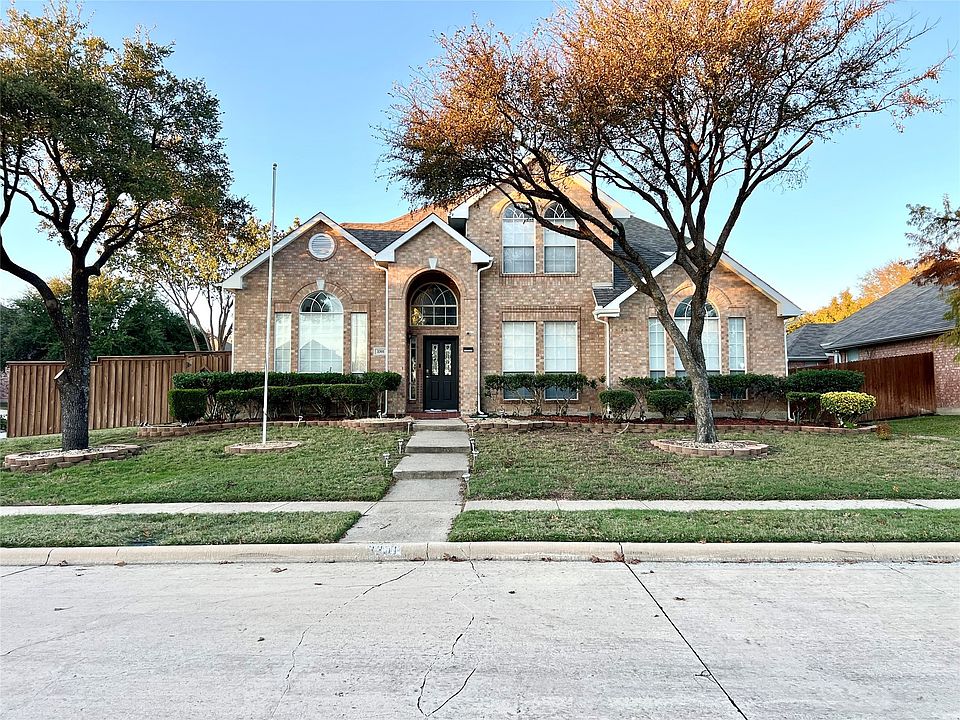 1st image of 3301 Bluegrass Dr