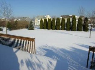 321 Roberts Rd, Winthrop Harbor, IL 60096