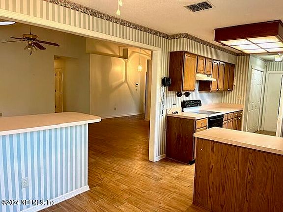 5th image of 2708 MARSHLAND Drive