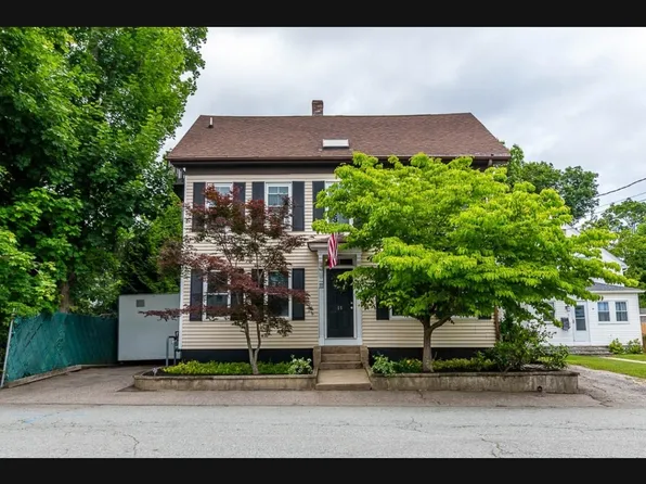 15 North St #1, Warwick, RI 02886