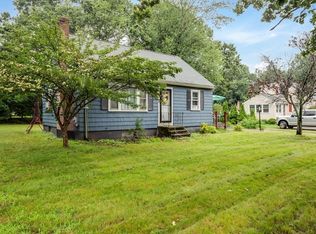 244 Mechanic St, Foxboro, MA 02035