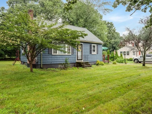 244 Mechanic St, Foxboro, MA 02035