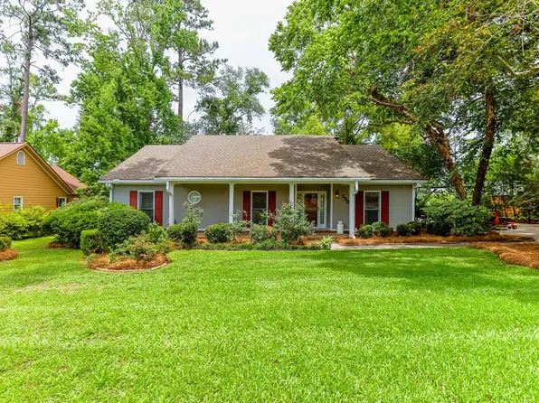 2202 Lakeshore Dr, Valdosta, GA 31602