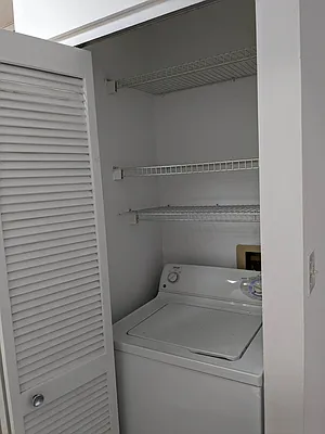 Rented by Reliance Realty of Manhattan Corp | media 4