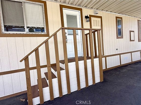 4th image of 881 N Lake St #69
