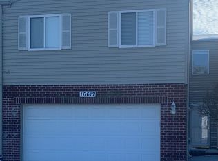 16617 Willow Walk Dr, Lockport, IL 60441