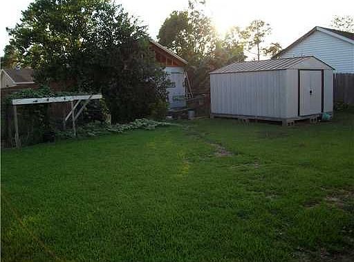 3rd image of 1112 Beechwood Dr