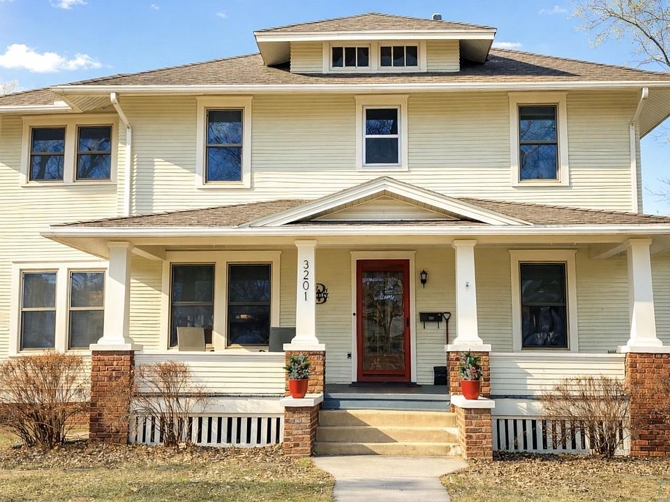 1st image of 3201 Jones St