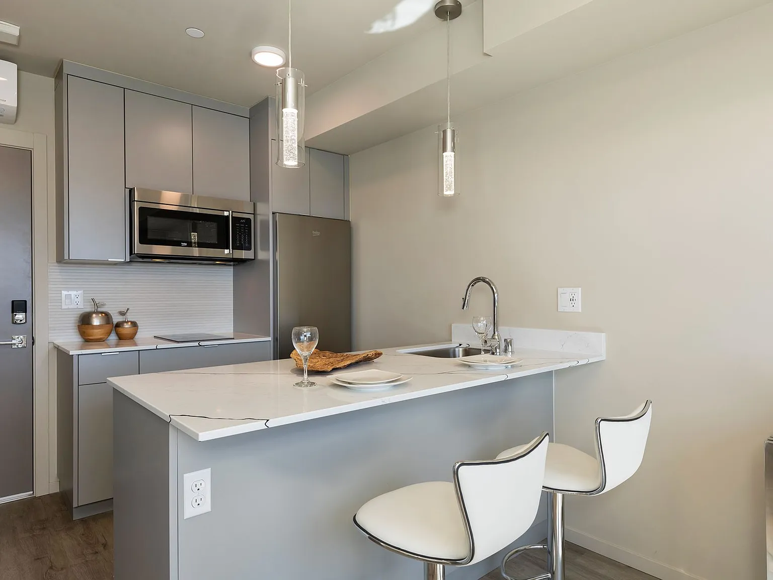 The Merz Luxury Apartments — Photo 2