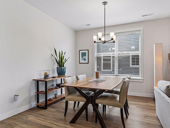 4th image of 1001 Turner Ln