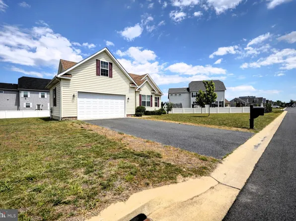 44 Rocky Spring Ct, Felton, DE 19943