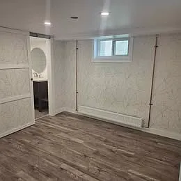 62 Machar Ave — Photo 8