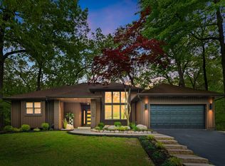 4035 Choctaw Trl, New Buffalo, MI 49117