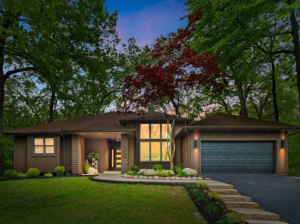 4035 Choctaw Trl, New Buffalo, MI 49117