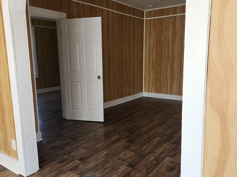 4305 Byron St — Photo 7
