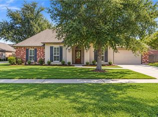 228 Grand Oaks Dr, Madisonville, LA 70447