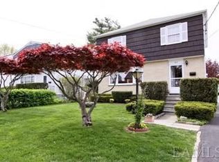 167 Gaylor Rd, Scarsdale, NY 10583