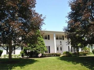 23 Merrymount Dr, Dartmouth, MA 02747