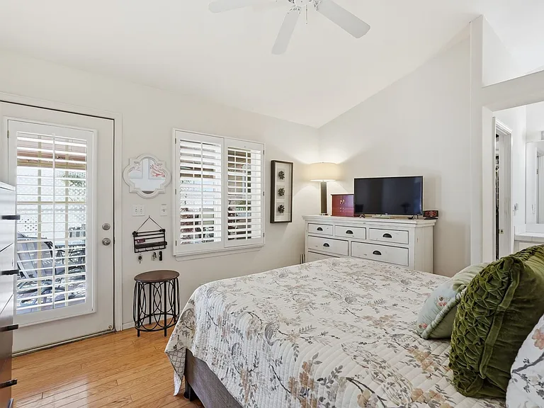 8865 E Baseline Rd — Photo 12