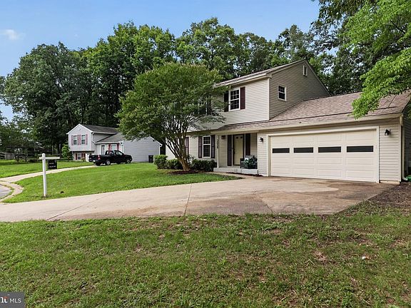 3rd image of 3058 Endicott Ct