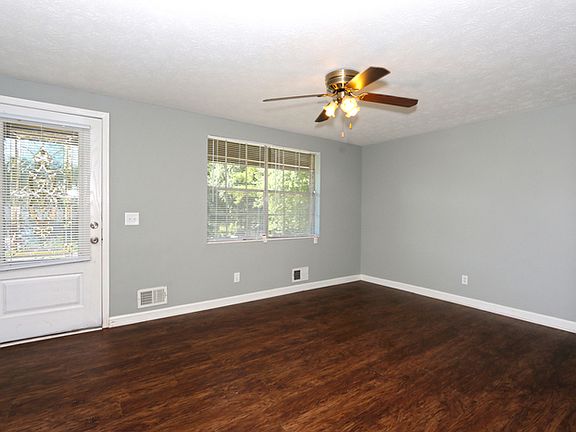 5th image of 6335 Garnet Dr