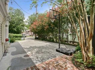 5230 Coliseum St, New Orleans, LA 70115