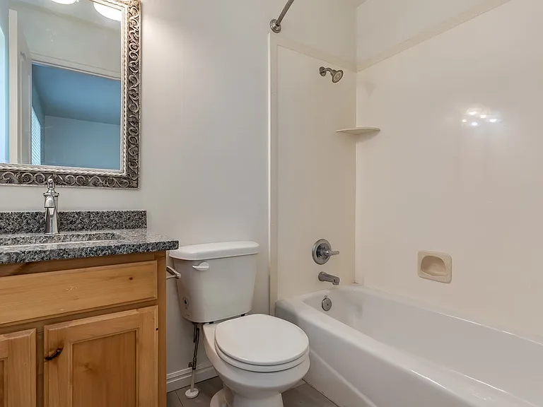 1812 W 1225 S — Photo 12