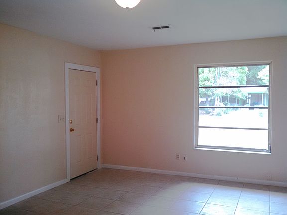 3rd image of 2489 Barbarossa Ave