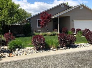 713 Paintbrush Ln, Omak, WA 98841