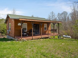 706 Pages Ln, Smithville, TN 37166