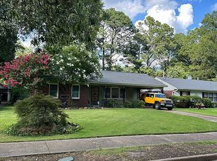 4490 Garnett Rd, Memphis, TN 38117