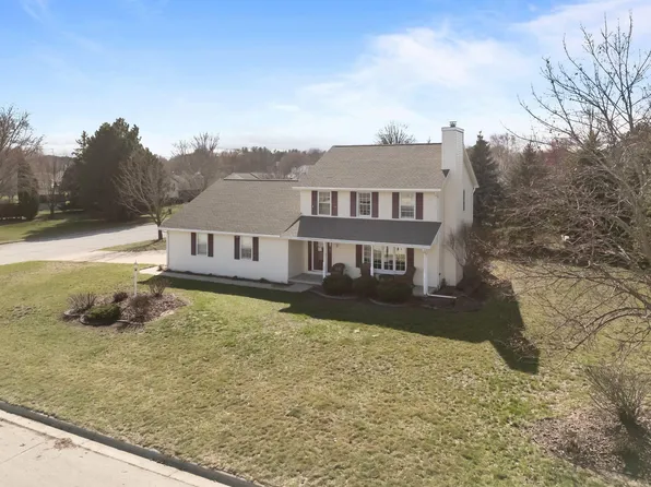 1251 Coprinus Dr, Green Bay, WI 54313