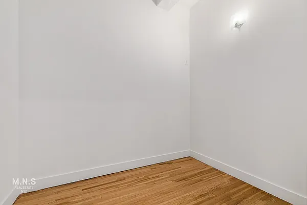 Rented by MNS | media 17