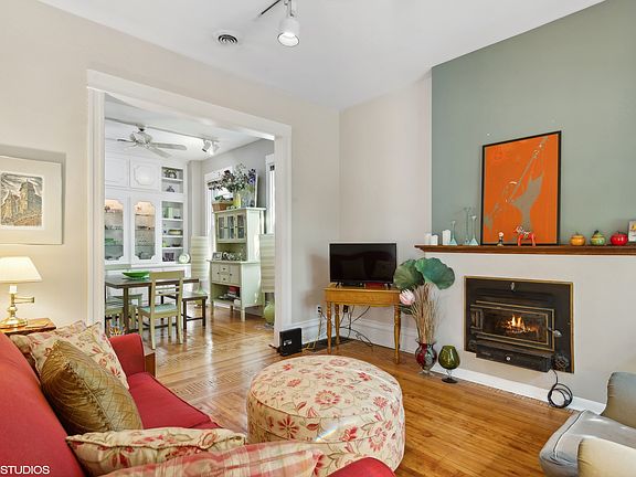 3rd image of 3419 N Greenview Ave