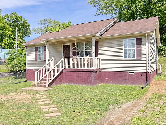 4th image of 402 Wilson St