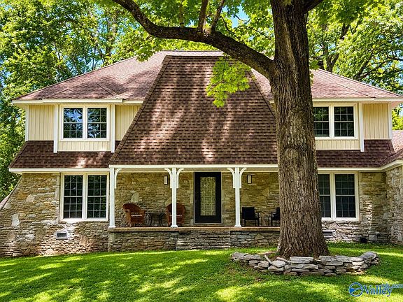 2nd image of 104 Poplar Dr